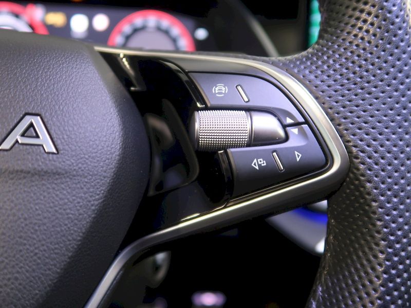 Škoda Octavia (2025) SPORTLINE 2.0TDI 110KW DSG TAŽ - fotka 19 z 42