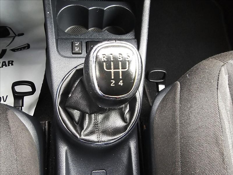 Škoda Fabia II 1,2 TSi 63KW Fresch ALU - fotka 21 z 49