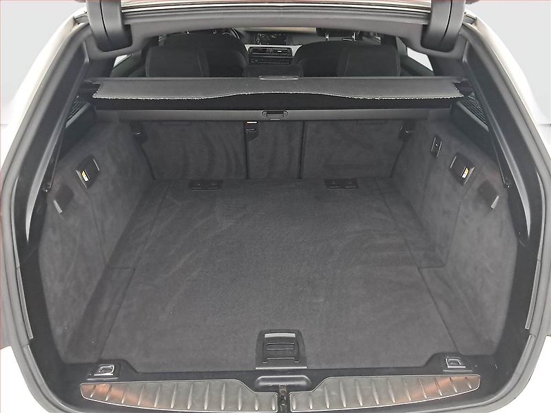BMW Řada 5 (2013) 530d xDrive, 4X4, Automat - fotka 14 z 30