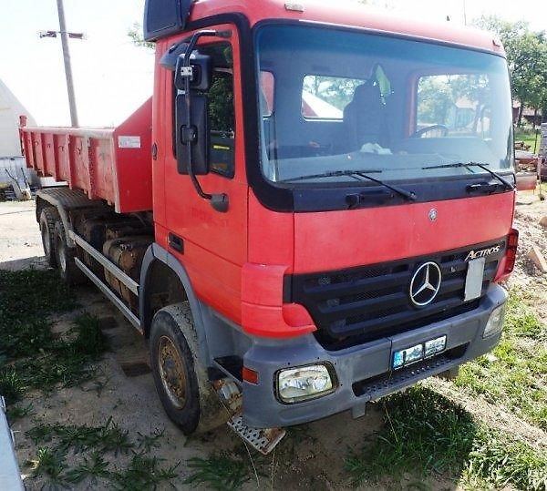 Mercedes-Benz Actros (2004) 3336 hák kontejner 6x6  - fotka 2 z 10