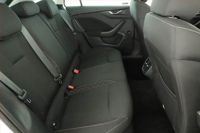 Škoda Scala (2021) 1.0 TSI, Tempomat - fotka 7 z 12