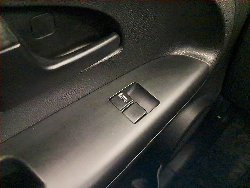 Kia Venga (2011) 1.4 CVVT, Tempomat - fotka 15 z 16
