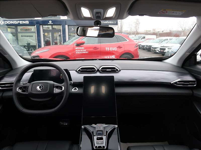 Dongfeng Mage (2026) 1,5 T 145 kW E2 DCT7 - fotka 18 z 24