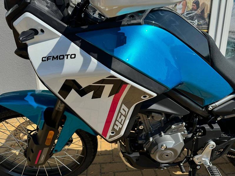 CFMOTO 450 MT-R (2026) - fotka 4 z 7