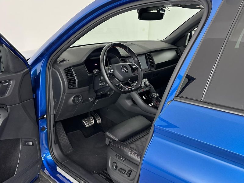 Škoda Kodiaq RS 4x4 DSG - fotka 6 z 30