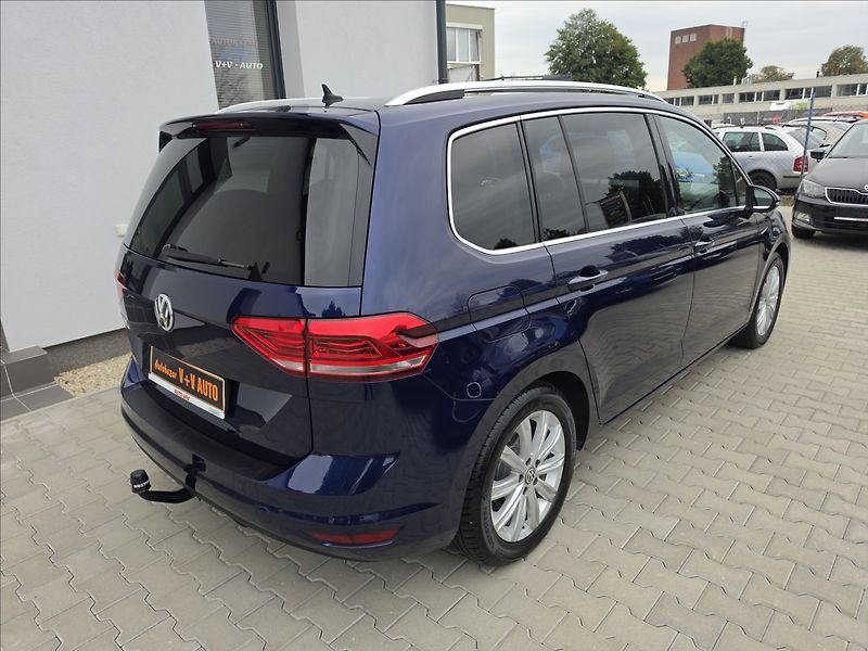 Volkswagen Touran 1,4 TSi 110KW DSG Highline 7MÍ - fotka 7 z 50