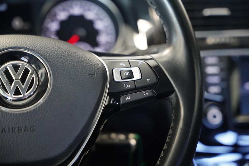 Volkswagen Golf - fotka 16 z 33