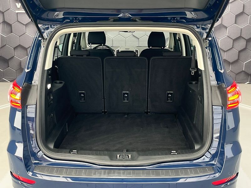 Ford S-MAX 2.0 EB Titanium mauál - fotka 38 z 51