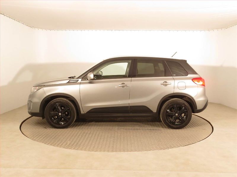 Suzuki Vitara (2016) 1.4 BoosterJet, 4X4, Automat - fotka 3 z 19