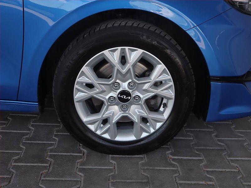 Kia Ceed (2022) Silver 1.5 T-GDI, Serv.kniha - fotka 14 z 20