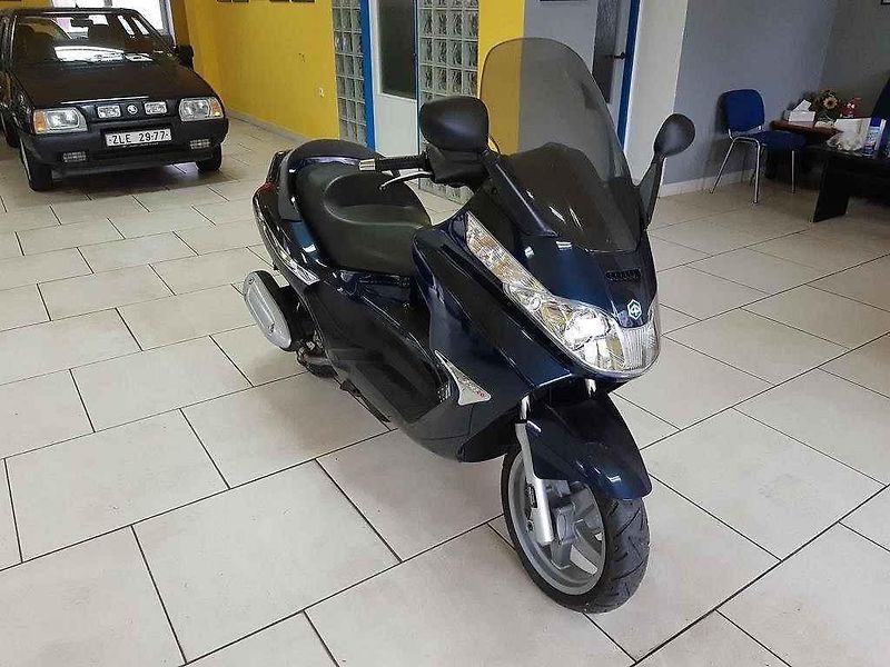 Honda SH 300i.