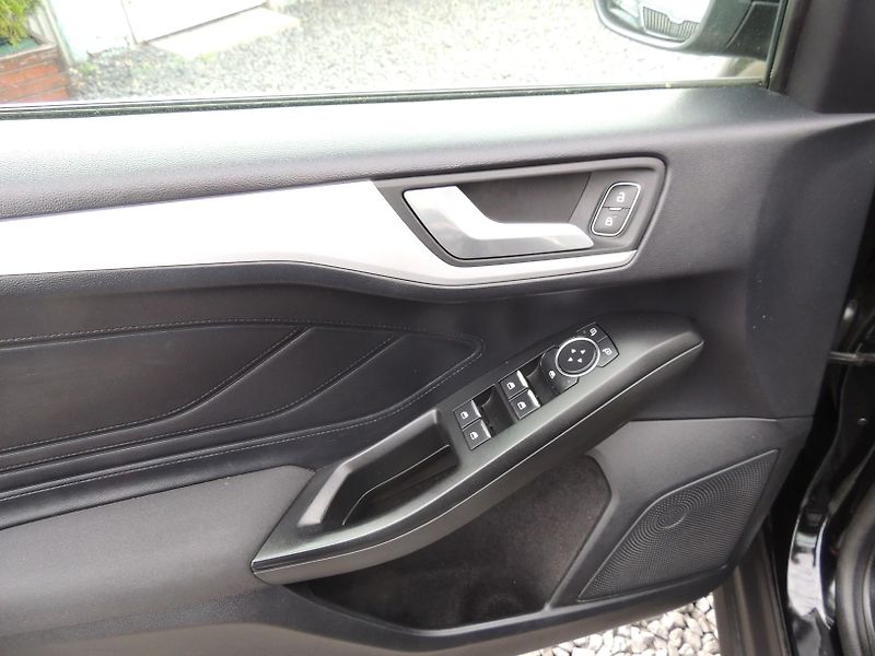 Ford Focus (2020) Combi 1.0i,92kw,ČR,1.majitel - fotka 21 z 42