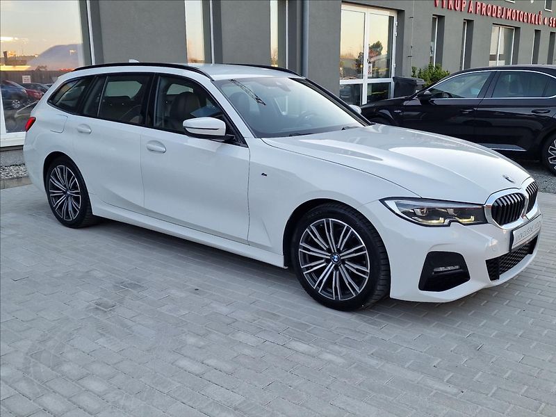 BMW Řada 3 320d xDrive,M Sport,ČR,1.Maj. - fotka 2 z 50