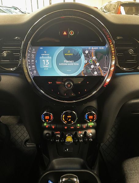 Mini Cooper SE, 135 kW, CHILLI RED, ČR - fotka 16 z 29