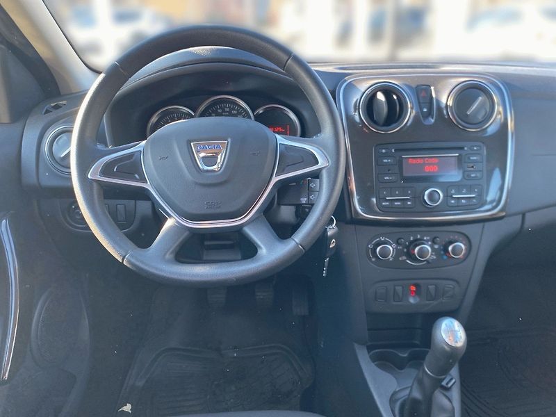 Dacia Sandero (2017) 1.0Sce, ČR, 1.Majitel - fotka 11 z 14