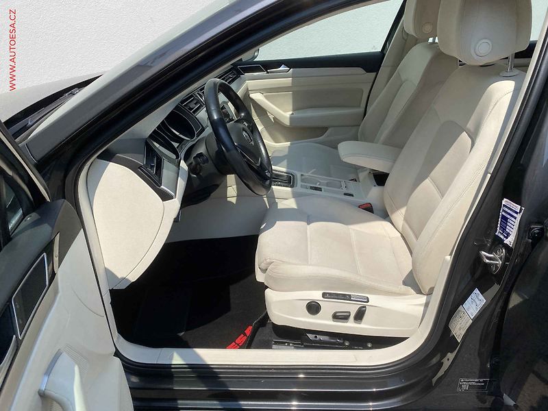 Volkswagen Passat (2019) 1.6 TDi, Comfortline, DSG - fotka 9 z 19
