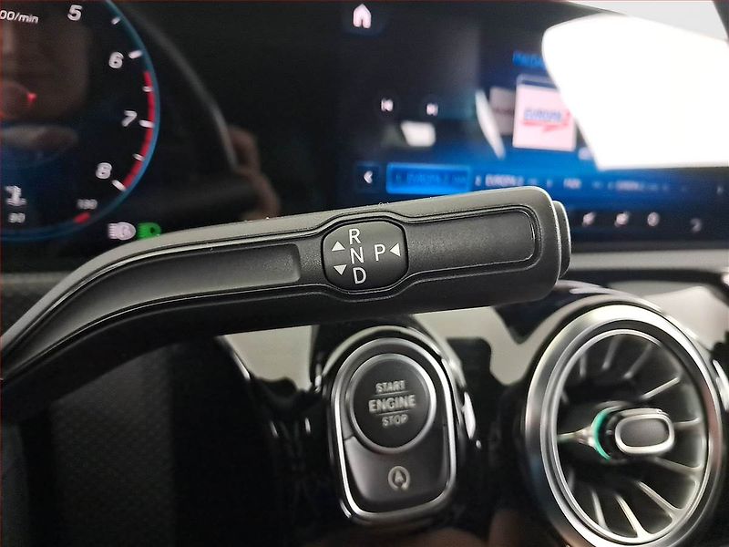 Mercedes-Benz CLA (2021) AMG Paket 200 - fotka 13 z 19