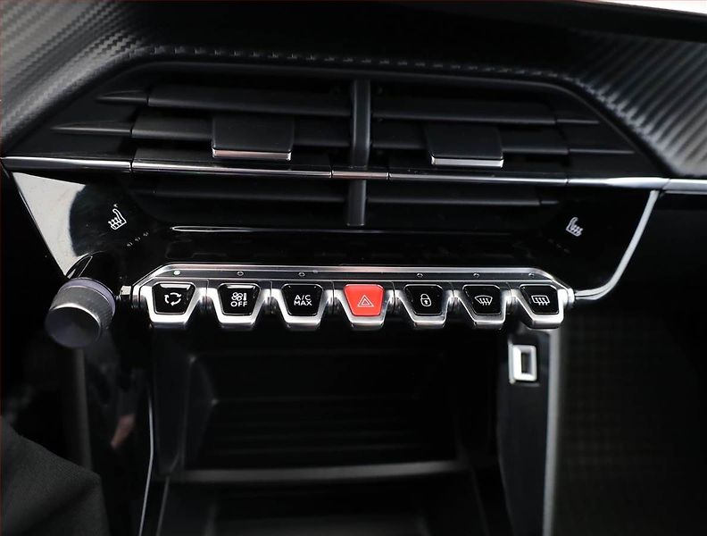 Peugeot 208 (2021) 1.2 PureTech, ČR,1.maj - fotka 13 z 17