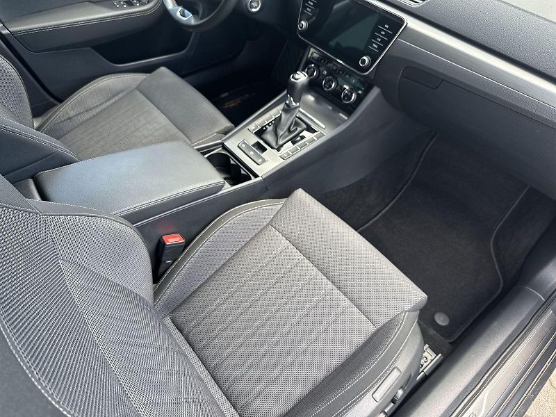 Škoda Superb (2023) Combi 2.0 TDI DSG Style - fotka 9 z 34