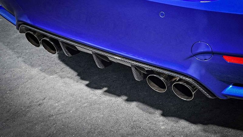 BMW M4 CS