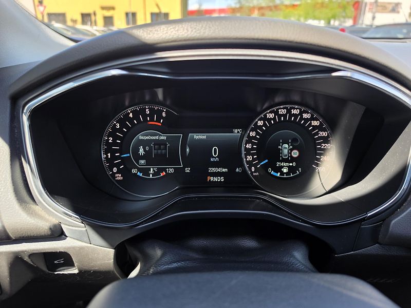 Ford Mondeo 2.0TDCi Titanium Led 4x4 Autom - fotka 25 z 26