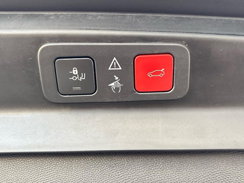 Peugeot 5008 (2018) AllurePack 1.6 THP EAT6 - fotka 27 z 57