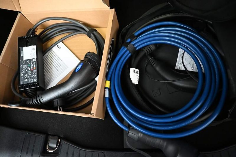 Ford Kuga (2023) 2.5 LED VIRTUAL Kamera BO DURA - fotka 27 z 33