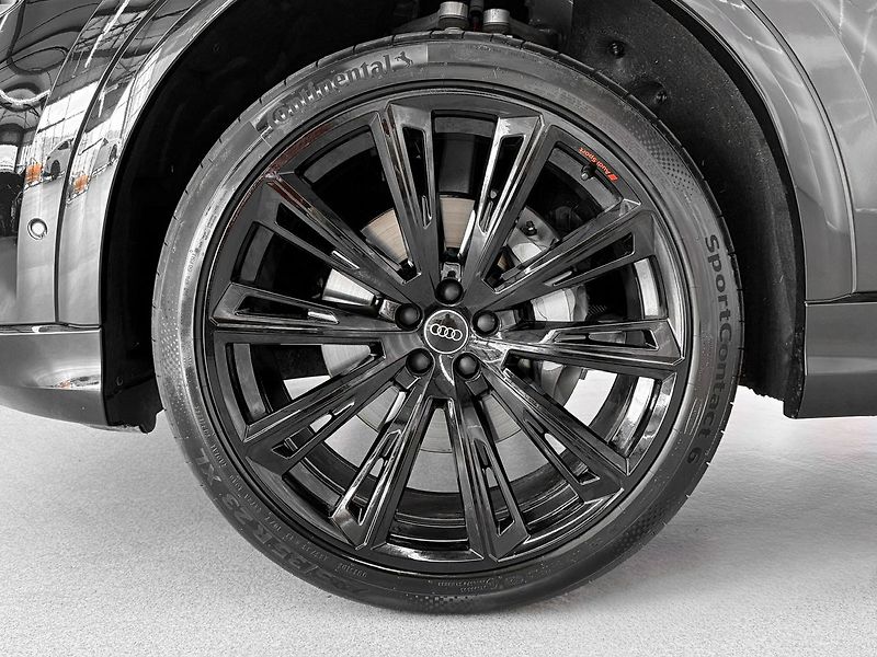 Audi Q8 50 TDI QUATTRO, S-LINE, MASÁŽE - fotka 8 z 33