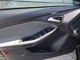 Ford Focus (2011) 1.6 TDCi, AC, park.asist - náhled 14