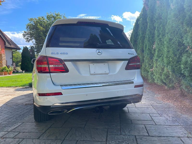 Mercedes-Benz GLS (2017) GLS 450 4MATIC 2017 bílá - fotka 4 z 8