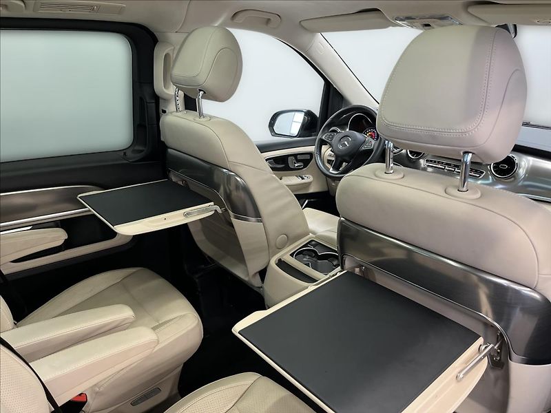 Mercedes-Benz Třídy V 300D 4MATIC EXCLUSIVE Airmatic - fotka 22 z 28