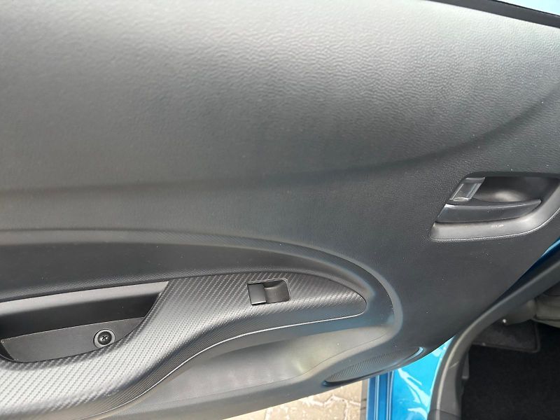 Mitsubishi Space Star 1.2 MIVEC 59kW - fotka 22 z 25