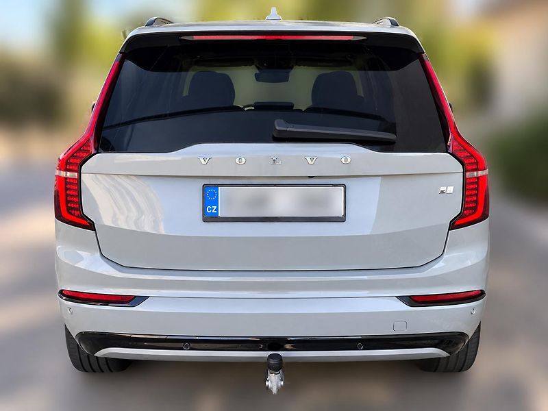 Volvo XC90 (2025) Ultra T8 AWD ULTRA DARK - fotka 4 z 8