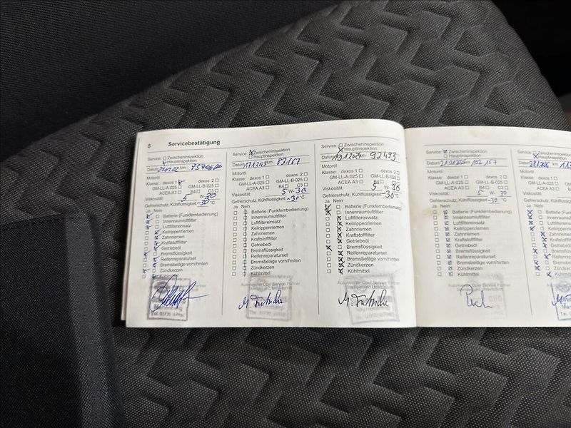 Opel Corsa 1,4   iSPORT TOP STAV I VZHLED - fotka 42 z 43