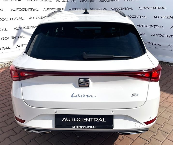 Seat Leon 2,0 TDi,FR,110kW,DSG,1.maj.,ČR - fotka 5 z 24
