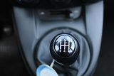 Mazda 2 1,3 i  STK 3/2027, KLIMA - náhled 17