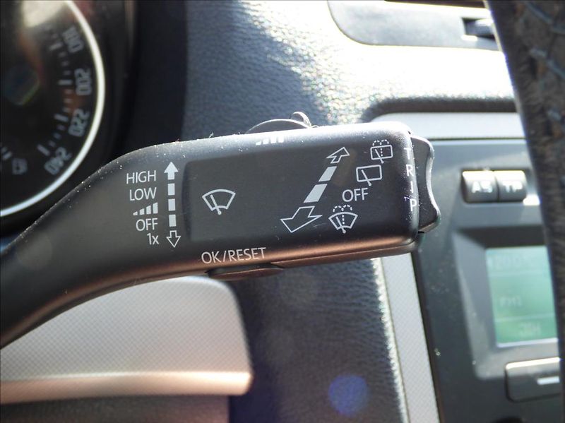 Škoda Octavia 1,6 TDI DSG, Xenon, Digi Klima - fotka 16 z 49