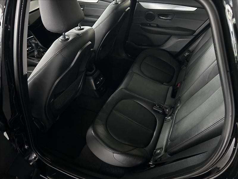 BMW Řada 2 2,0   218d,ActiveTourer,2.MAJ - fotka 33 z 34