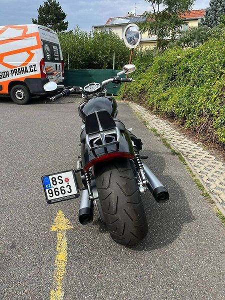 Harley-Davidson VRSCF V-Rod Muscle (2011) - fotka 8 z 13