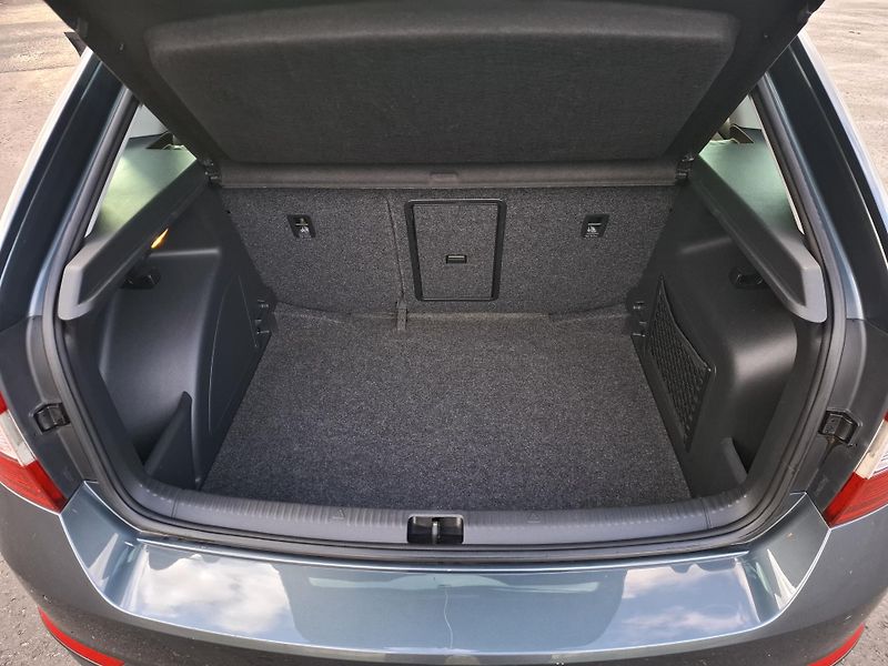 Škoda Rapid (2015) Spaceback EDITION 1.2TSi 63kW, - fotka 14 z 18