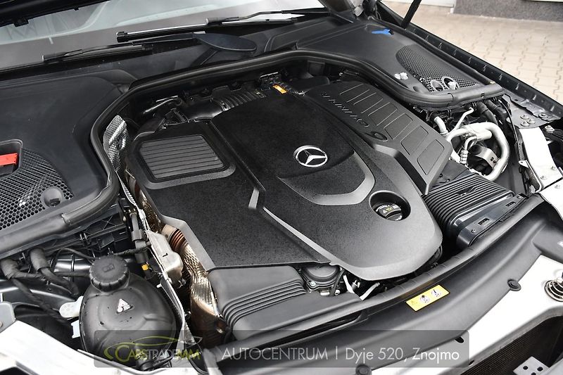 Mercedes-Benz CLS 350d 4MATIC AMG REZERVACE - fotka 49 z 51
