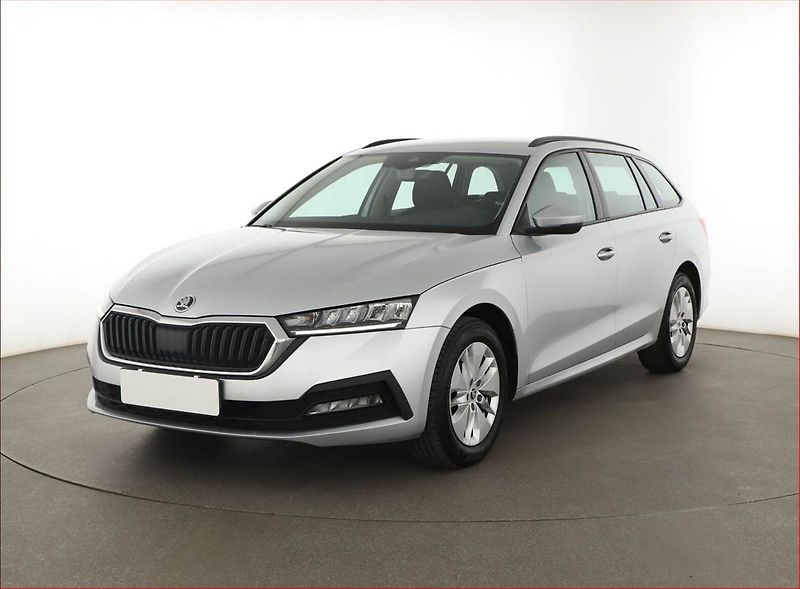 Škoda Octavia (2022) Ambition 2.0 TDI, ČR,1.maj - fotka 2 z 14