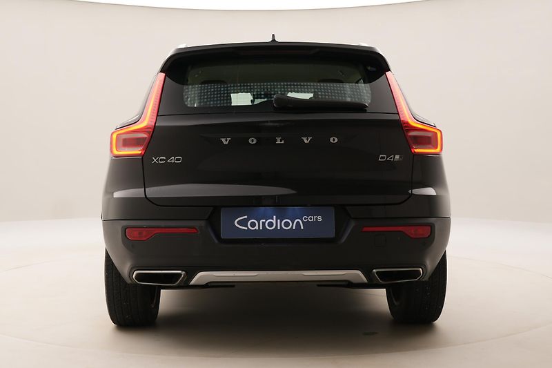 Volvo XC40 D4 AWD INSCRIPTION REZERVACE - fotka 11 z 44