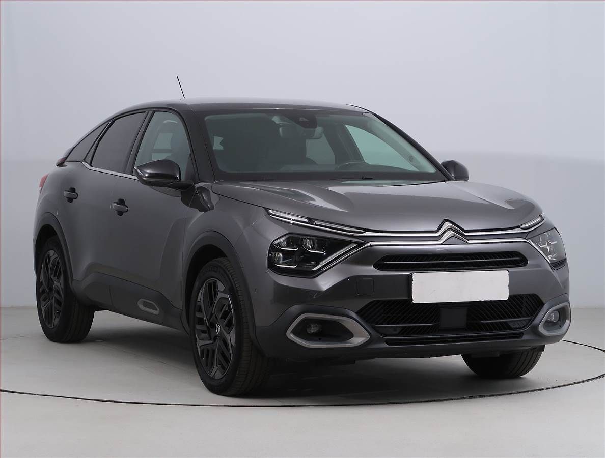 Citroën C4 1.2 PureTech, ČR,1.maj