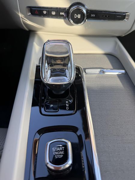 Volvo XC60 (2022) Volvo XC60 T8 Ultimate (455k) - fotka 16 z 30