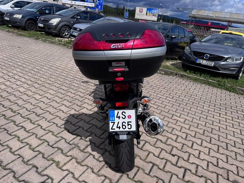 Suzuki GSF 650 S Bandit (2010) 650 CCM 62 KW 3. MAJITEL - fotka 4 z 25