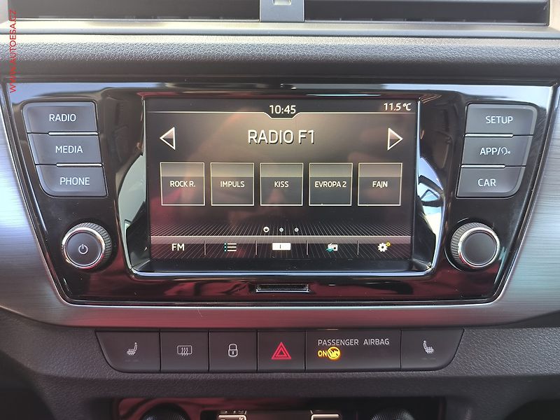 Škoda Fabia (2019) 1.0 TSI, 2.maj,ČR, LED - fotka 11 z 21