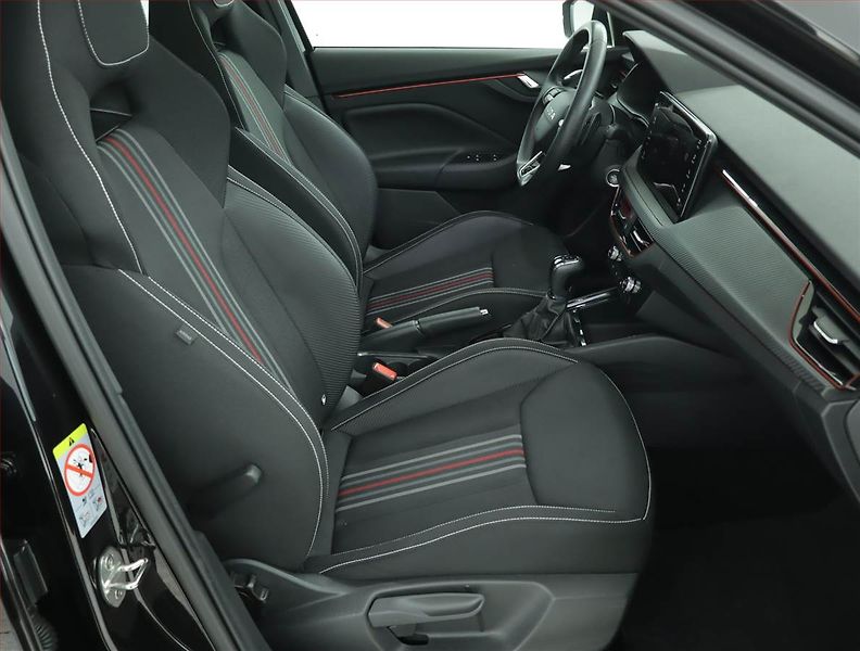 Škoda Kamiq (2025) Monte Carlo 1.5 TSI - fotka 9 z 18