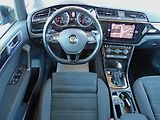 Volkswagen Touran 1.5TSI DSG Highline 7 míst TZ - náhled 7