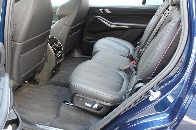 BMW X7 xDrive40d Mpaket CZ - fotka 10 z 25